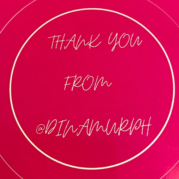 Meet your Posher, Dina - Picture 1 of 3